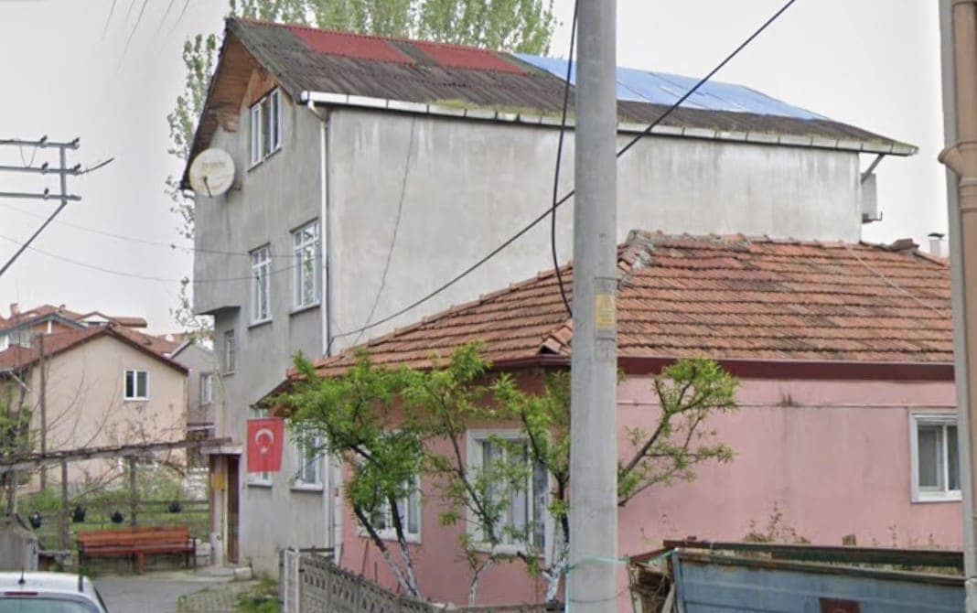 YENİGÜN MAHALLESİ SALKO CAMİ  KARŞISI SATILIK MÜSTAKİL EV