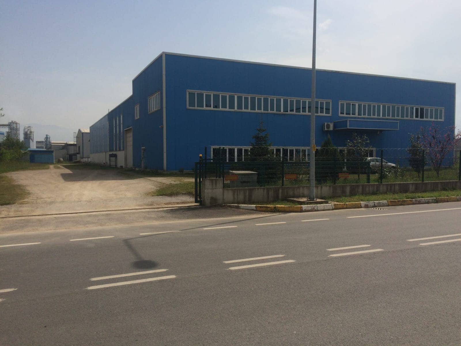 HENDEK ORGANİZE SANAYİ  de SATILIK FABRİKA