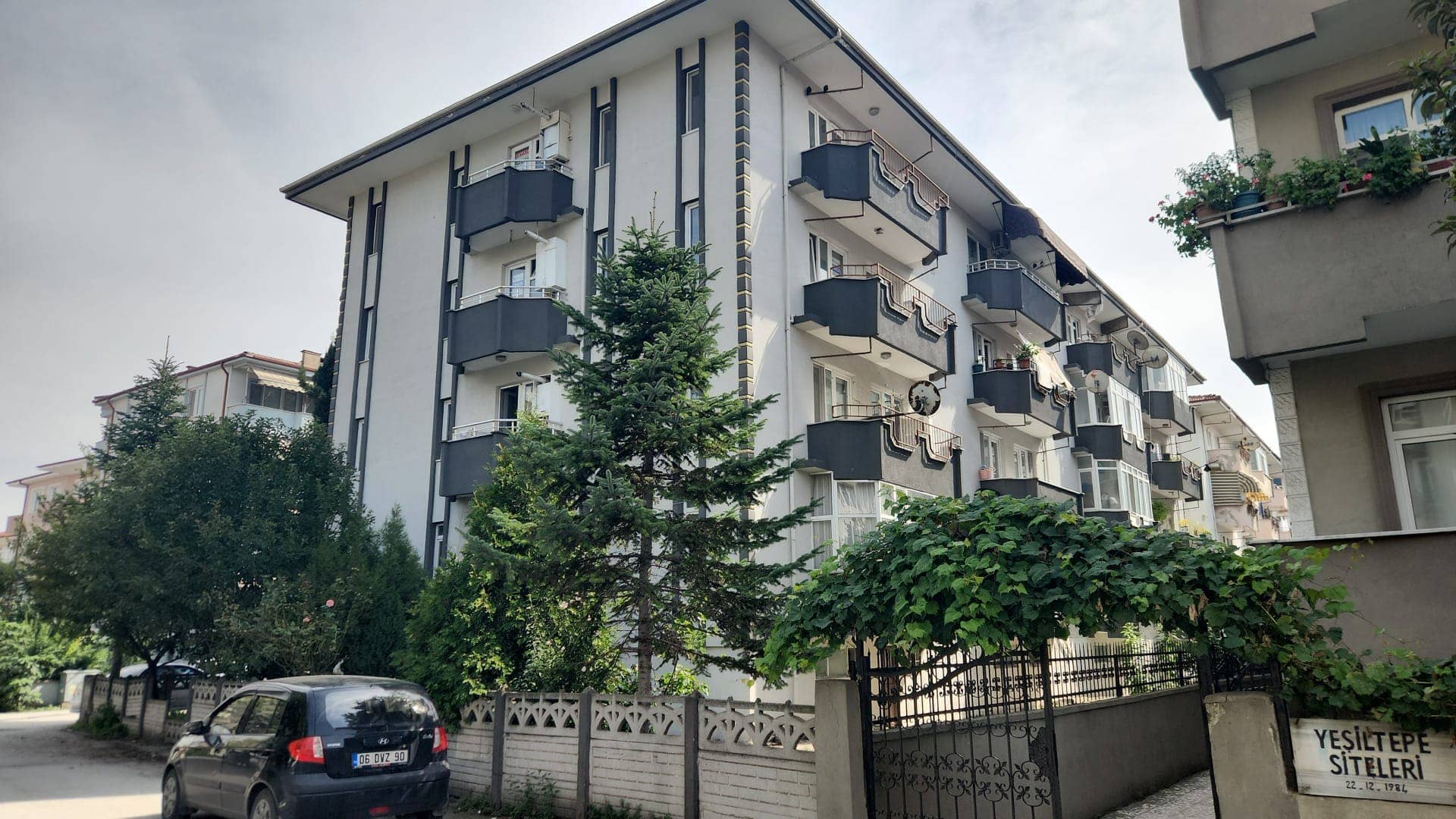 YENİGÜN MAHALLESİ DEMETEVLER de ARAKAT KİRALIK DAİRE