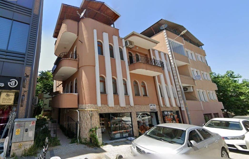 CUMHURİYET MAHALLESİ BELEDİYE ARKASI KİRALIK DAİRE